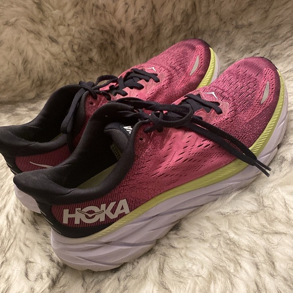 HOKA one one Clifton 8 women's running shoes